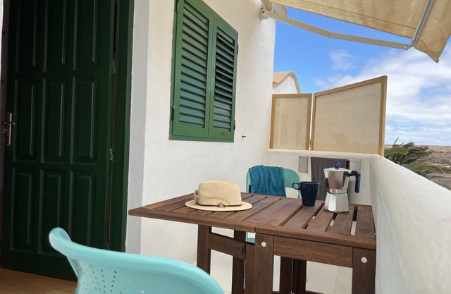 Apartamento de vacaciones 'El Islote At The Beach' con vistas a la montaña