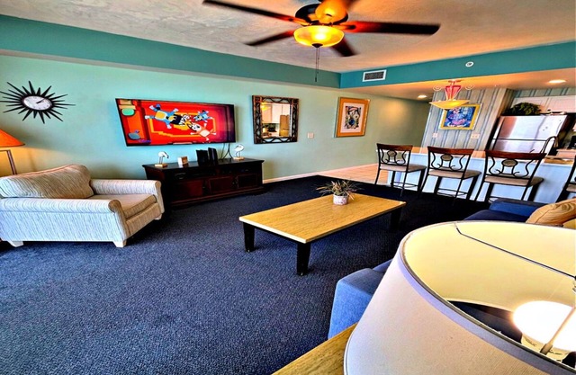 Vacation in Resort Luxury 1BR Direct Oceanfront Wyndham Ocean Walk Resort / 1302
