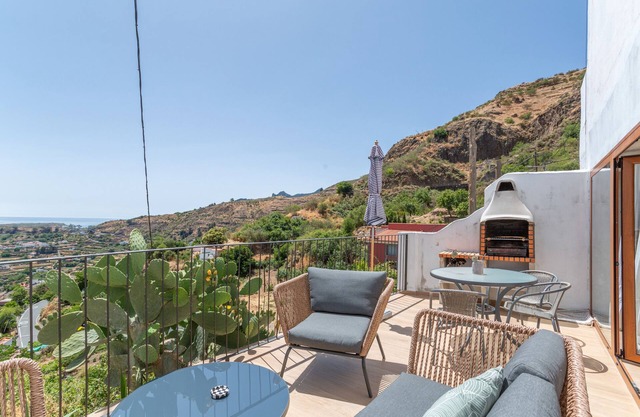 Vacaciones 'La Madriguera Fuente Hervera' con vistas a la montaña, Wi-Fi y aire acondicionado