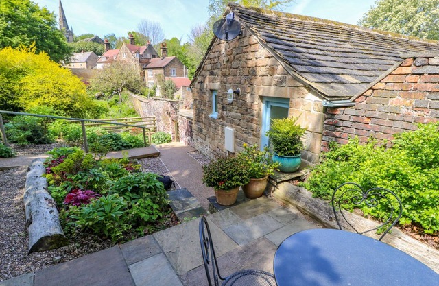 Vale Barn, DRONFIELD