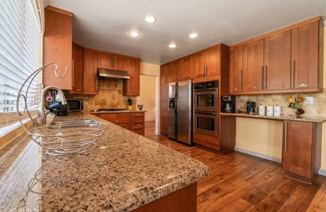 Valley Gem, 5 bedroom 3 bath, sleeps 11, WiFi