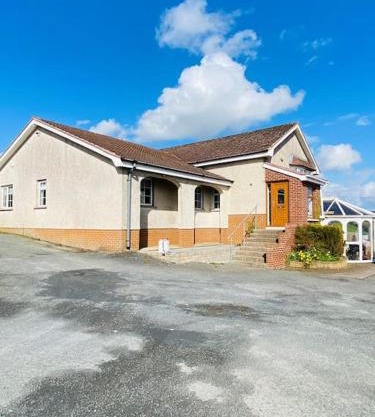 Valley Lodge 3 BR Retreat in Craigantlet Hills