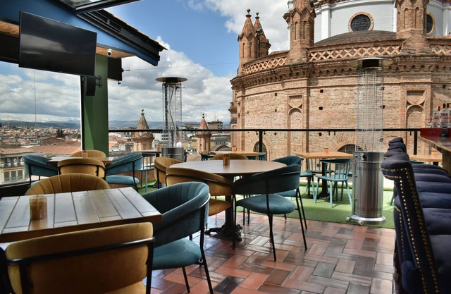 Vaway Hotel