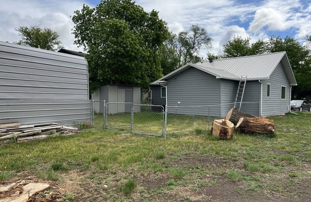 Very modern house with central location near hospital