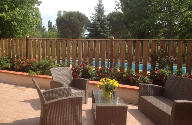 HERMOSA CASA DE 6 A 8 PERSONAS CON PISCINA PRIVADA
