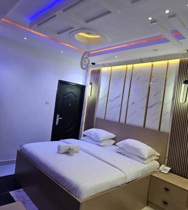 VHS Vinchee Suites