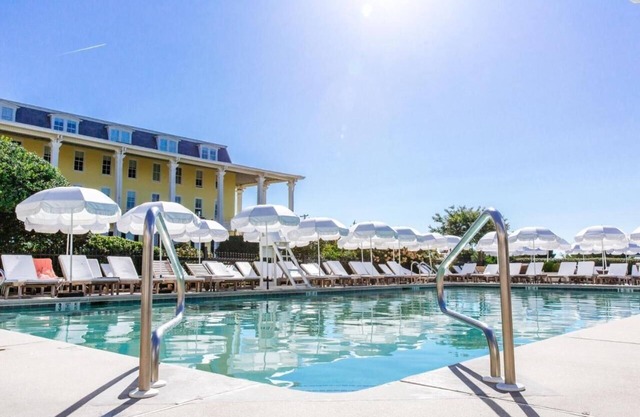 Victorian Charm Meets Modern Luxury by the Ocean l Spa, Pool, Beach Access