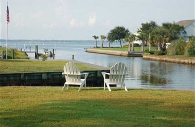 Waterfront w / Deep Water Private Dock - Acceso al agua a Morehead City, NC