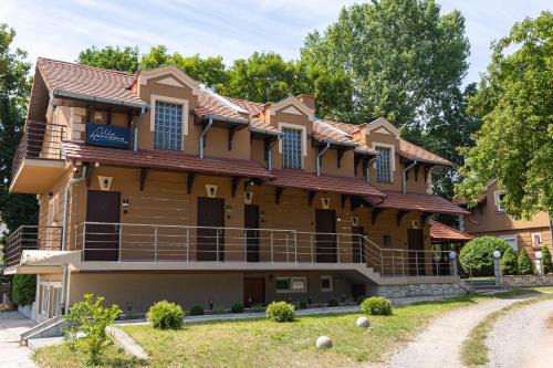 vila Harizma