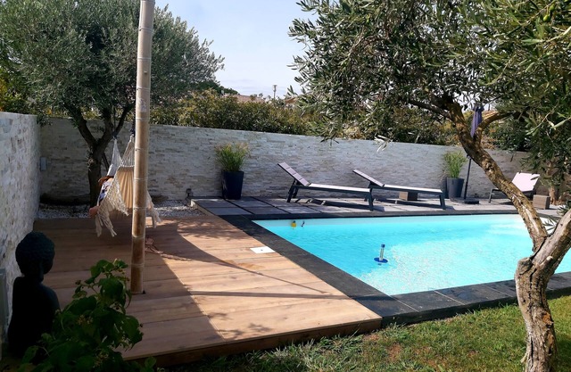 Villa Alpilles Crau Camargue, Provence reaches out to you