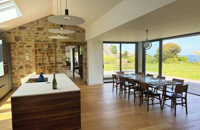 Villa Les Embruns stunning sea view 10 people