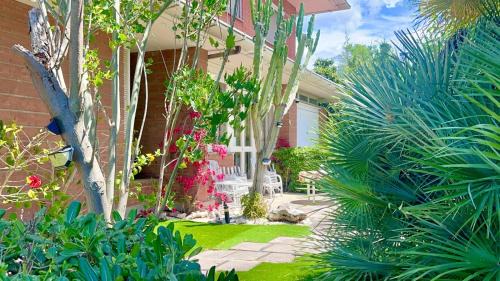 VILLA BRANDO EXCLUSIVE - 9People - Bike Rental - Near Sabaudia & Pontine Beaches - Not a typical villa, it's truly a unique experience