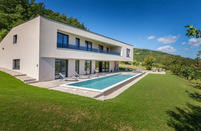 Villa Butoniga Hills - villa de lujo con piscina