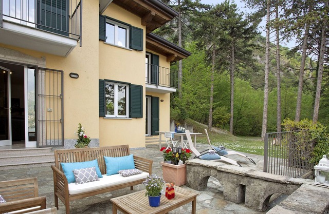 Villa "Ca Verda mi Bellagio" con vistas al lago, Wi-Fi, terraza y jardín; aparcamiento disponible