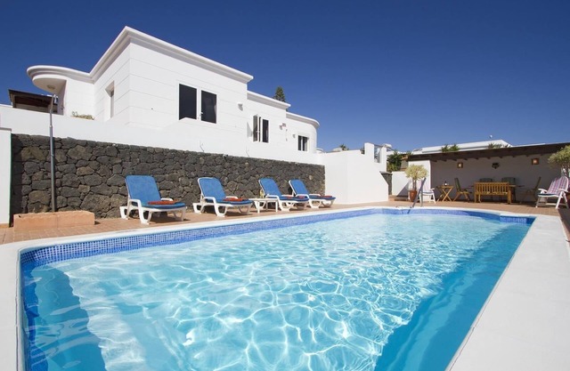 Villa "Casa McElroy" con vistas al mar y a la montaña, piscina privada, aire acondicionado y WiFi