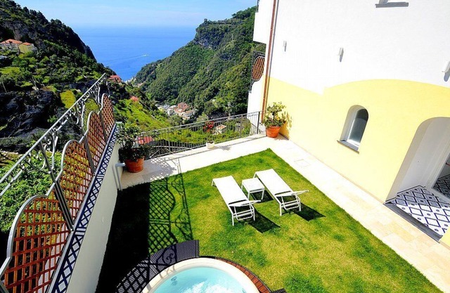 Villa Clarice C: Un estudio luminoso y soleado en una zona tranquila.