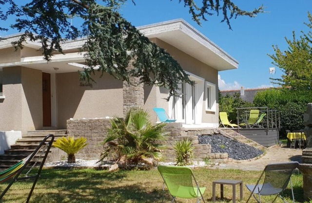 VILLA 3 *** ARQUITECTO - 200 M PLAYAS