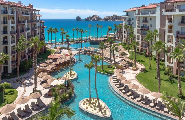 Villa del Arco Beach Resort & Spa Overlooking the EL Arco rock formation