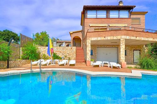 VILLA EVA