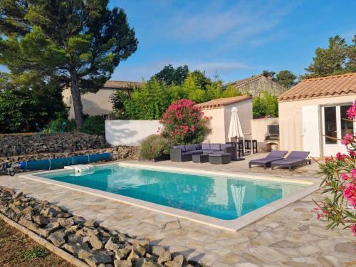 Villa in Castelnau d'Aude with Heated Pool