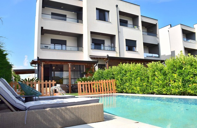 Villa en Gjiri i Lalzit cerca de Beduin Beach