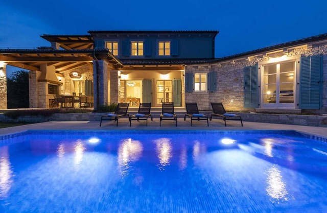 Villa Julia con piscina