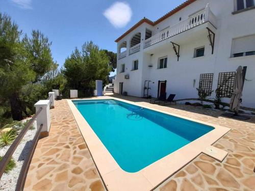 Villa"Kacper"cerca de Gandia ,con vistas al mar y montañas ,piscina 8-10 personas