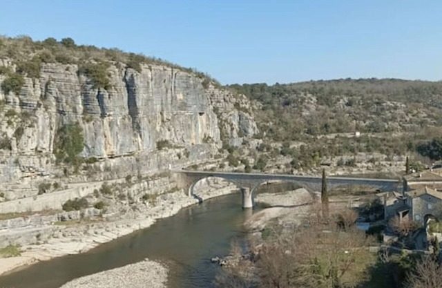 Villa La Falaise 8 Pers 4 ch. Balazuc sud Ardeche