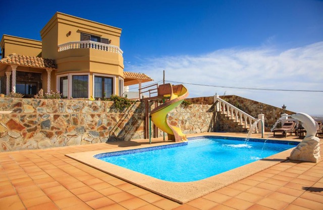 VILLA LAS CUEVAS