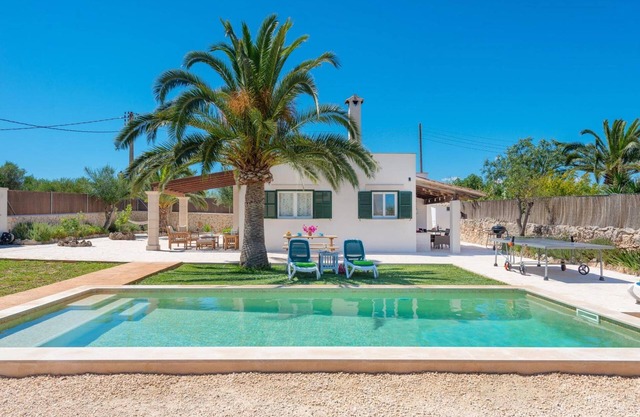 Villa 'Las Estrellas Cala Llombards' con vistas al mar, Wi-Fi y aire acondicionado