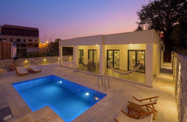Villa Latina 2