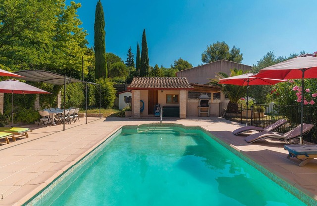 Villa 'Le Verger Du Midi' con Piscina Compartida, Terraza Privada y Wi-Fi