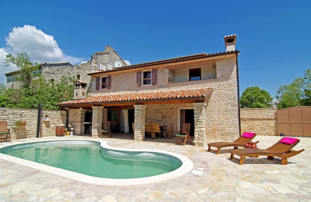 Villa Milica - certified Eco Home Three-Bedroom villa with pool