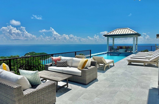 Villa Panache - Mega Views 6 bed 7 Bath Private Pool Villa For Up To 16 guests