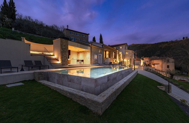 Villa Panorama del Tartufo for 6 people in Central Istria with spa & truffle hunting experience