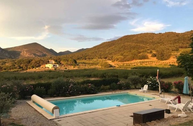 Villa 'Petit Paradis' with Mountain View, Private Pool and Private Terrace