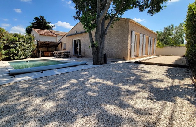 Villa/piscine Dans Village - 3 Chambres, à 10min des Alpilles et 40min de la mer