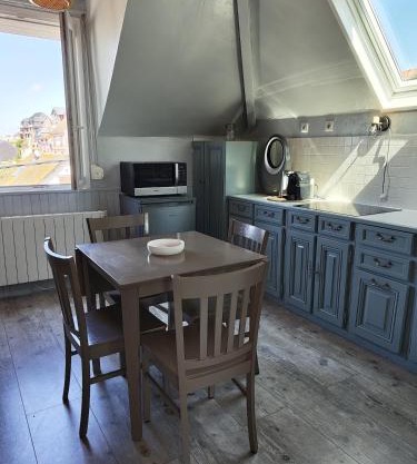 Villa Réséda appartement, Ault 50 m de la mer