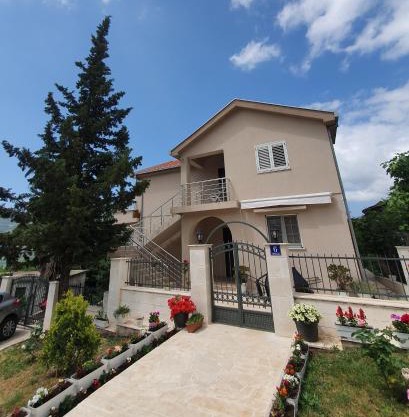 Villa RADA