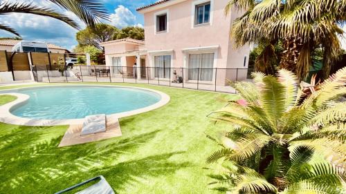 Villa ROSÉA DU VAR in PACA Piscine Privée 10mn de Fréjus