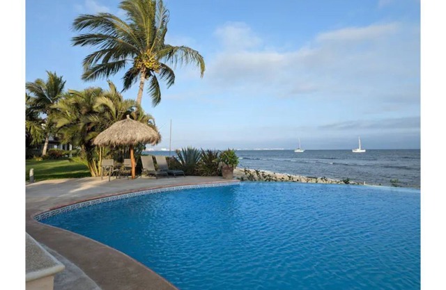 Villa Sofia - Un retiro tranquilo frente al mar!