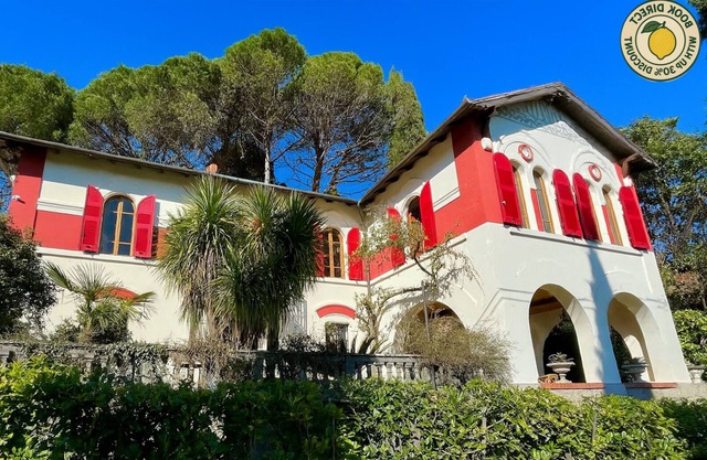 VILLA SPENSER - CinqueTerre Historic villa with sea view , pool, A/C, 8 pax