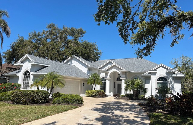 Hermosa NW Bradenton Villa / cerca de las playas de AMI / cerca a Robinson Preserve