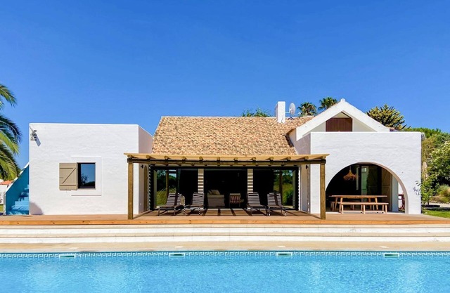 Villa Tareija - Tres Habitaciones Villa, Capacidad 6