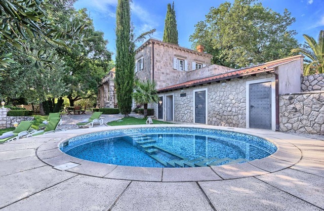 Villa Theodora: villa del siglo XV con 4 dormitorios cerca de Dubrovnik