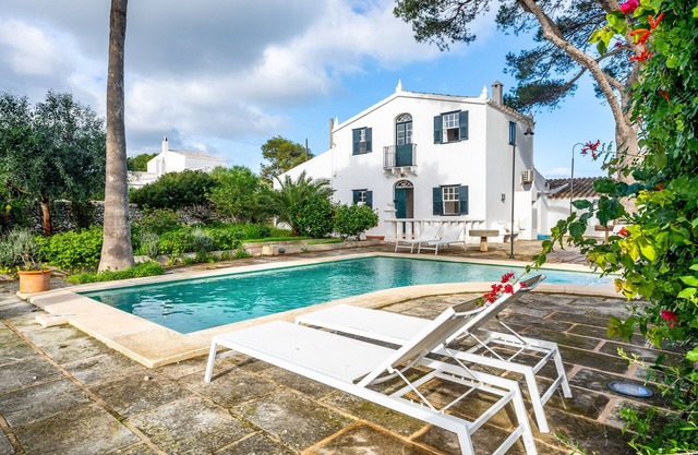 Villa 'Torret' con espacio de trabajo, piscina, terraza y Wi-Fi