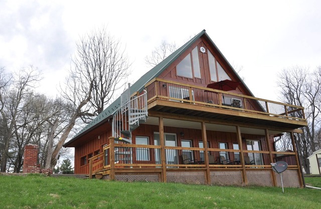 Villa con vistas majestuosas del río Monocacy. Capacidad para 7 personas, 2 baños, cocina completa