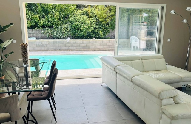 Villa with pool in Palau