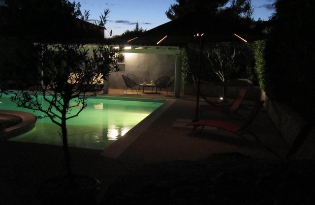 Villa con piscina cerca del mar para 6 personas.