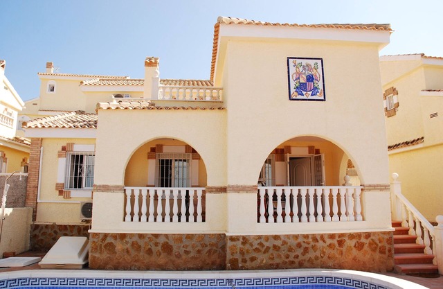 Villa con piscina privada y gran sótano